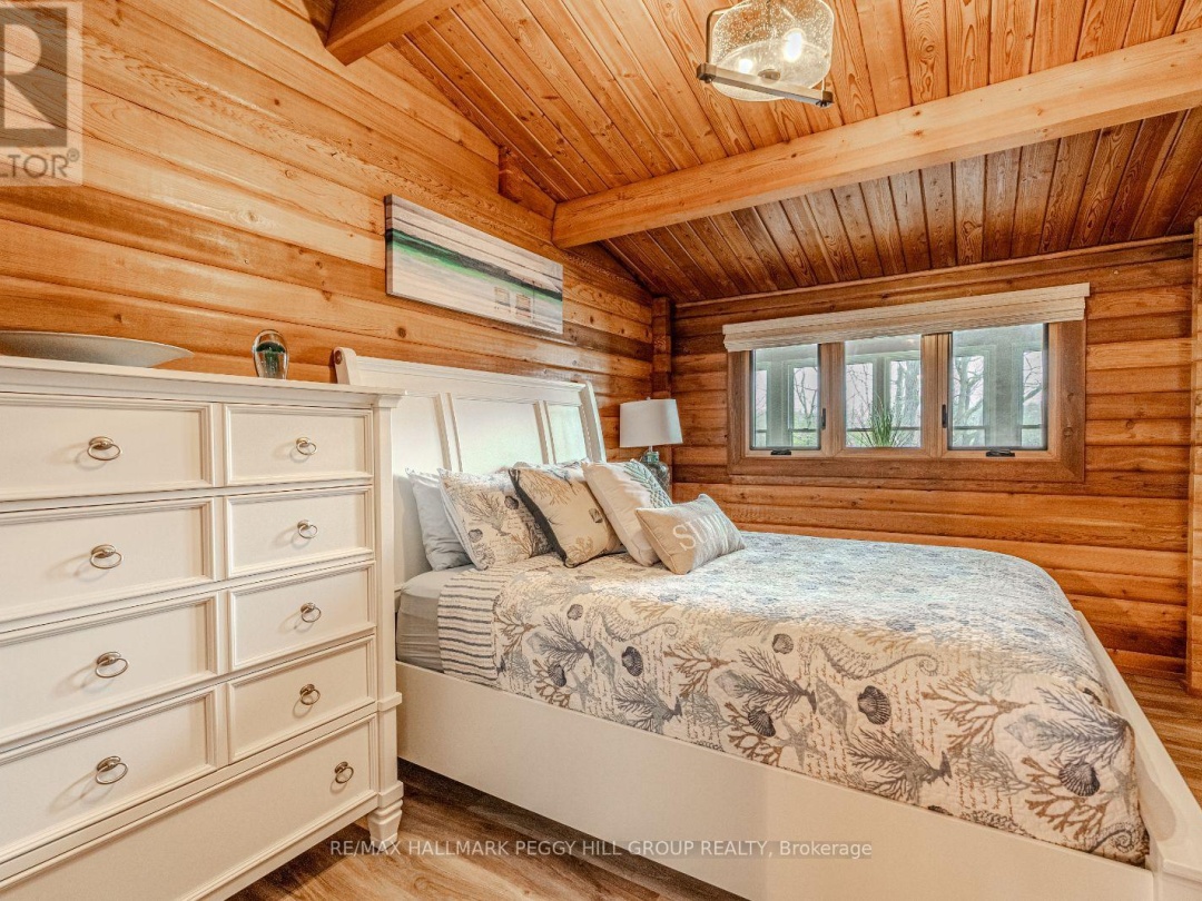 83 Walkway Road, Georgian Bay