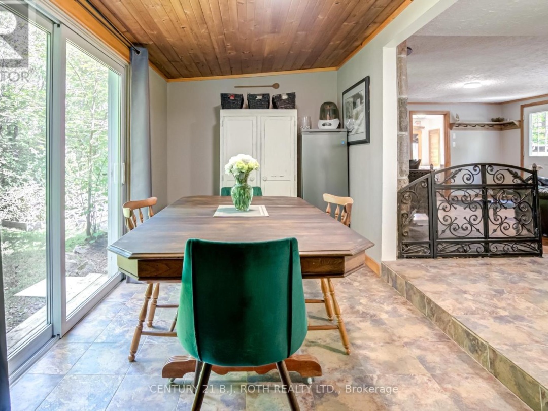 1002 WIGWAM LODGE ROAD, 