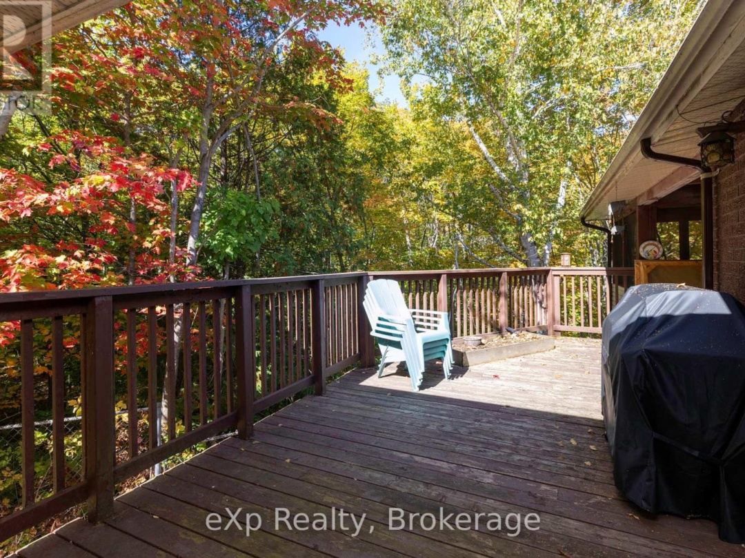 18 KRISTEN HEIGHTS, 