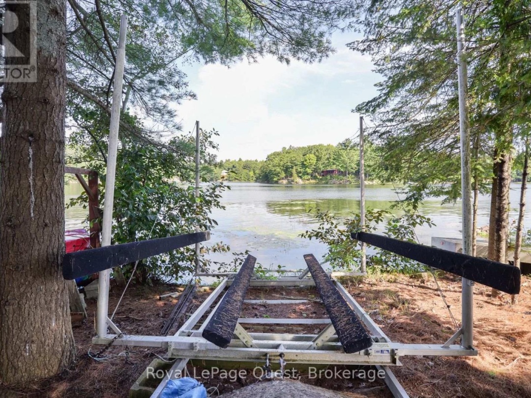 1 Island 4Sr, Severn Lake