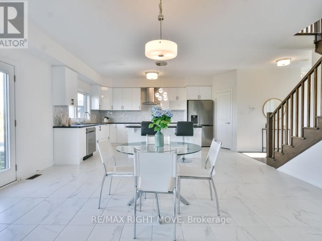 3721 QUAYSIDE DRIVE, 
