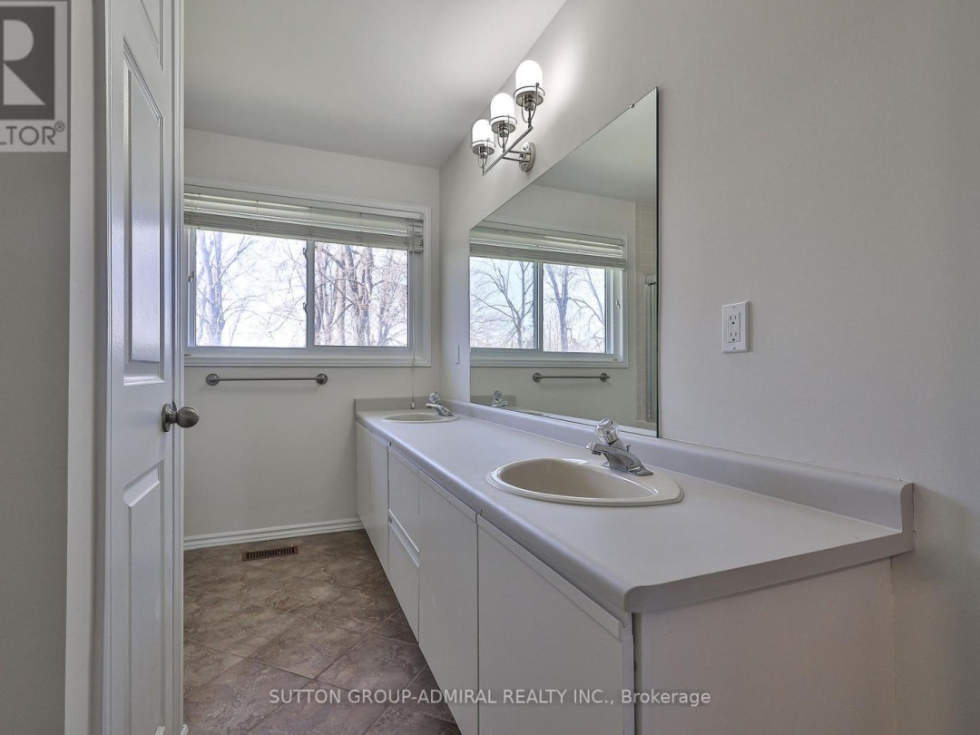 182 Bayshore Drive, Barnstable Bay