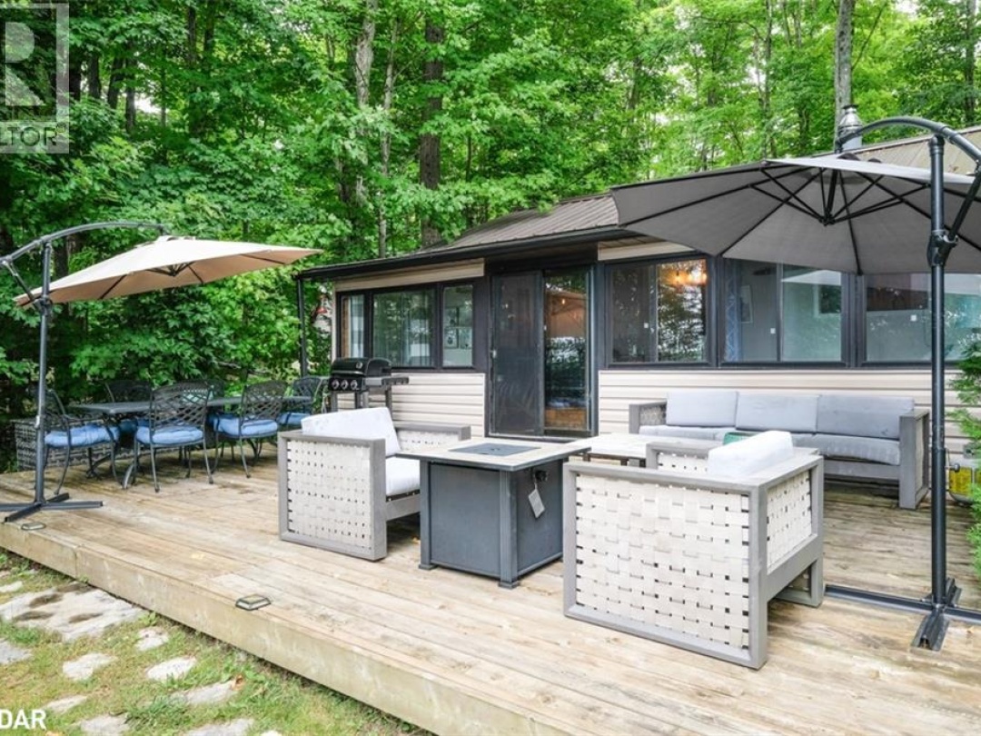 43 GATEWOOD Road, 