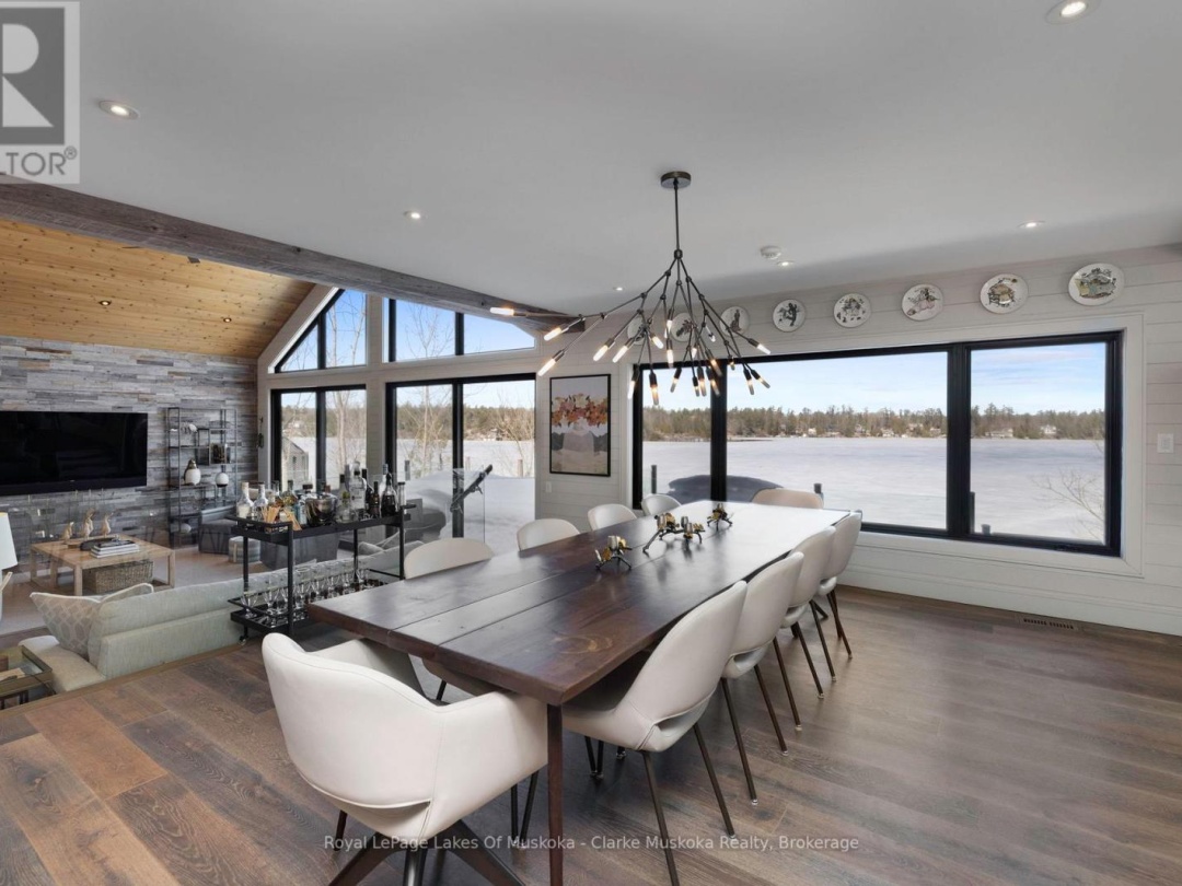 305 Wapaska Crescent, Lake Muskoka