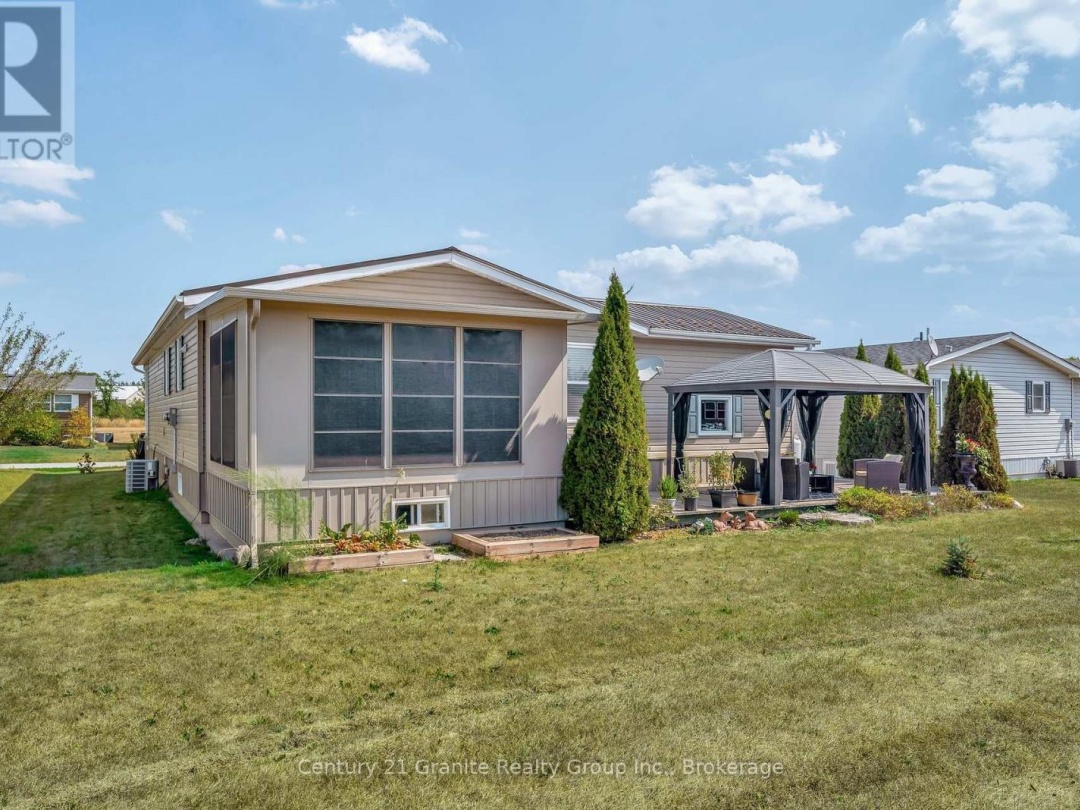 58 CREEKSIDE CIRCLE, 