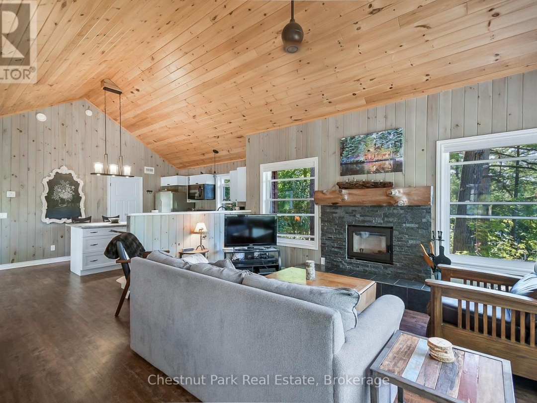 86 TAYLOR ISLAND, 