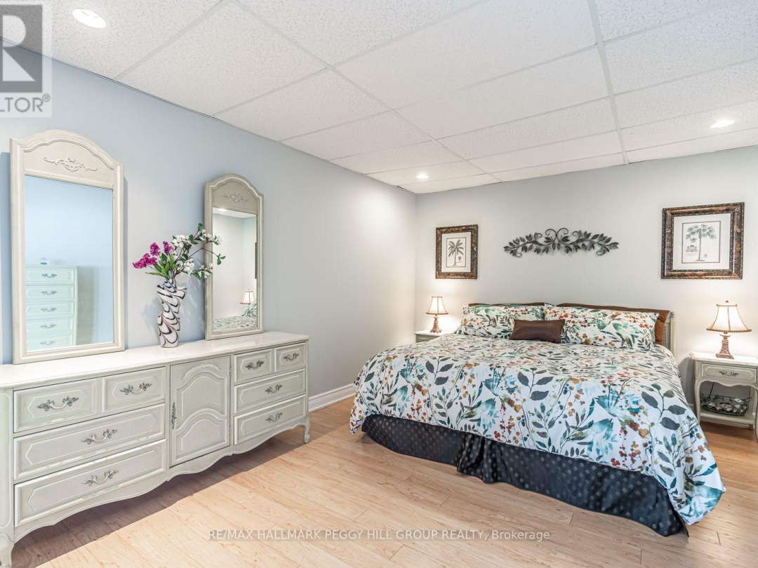 1372 DIVISION ROAD E, 