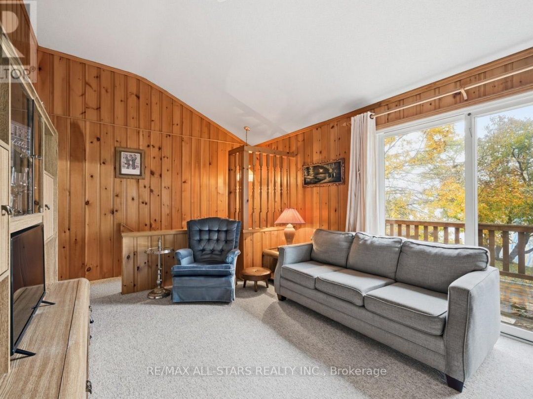 94 PLUM POINT LANE, 