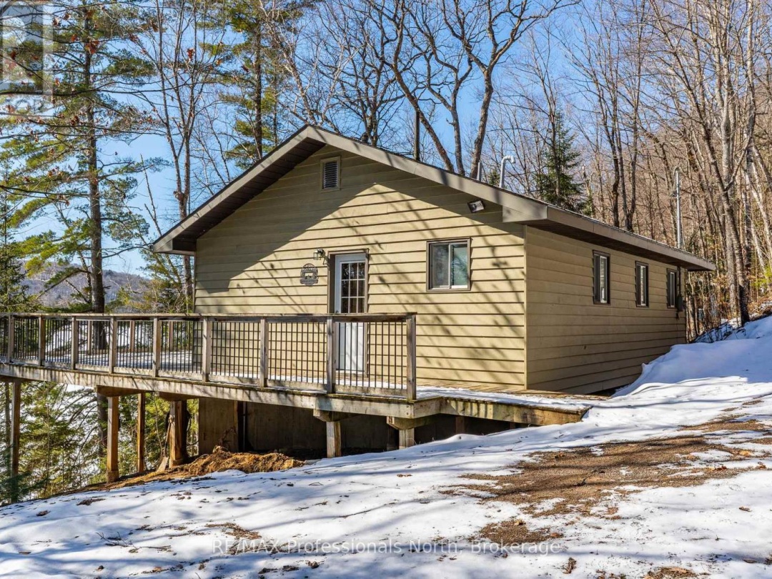 1196 Portage Road, South Portage Lake