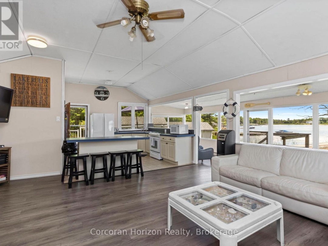 68 Wolverine Beach Rd, Georgian Bay