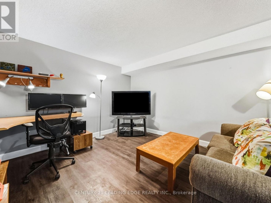 87 BEECHWOOD AVENUE, 