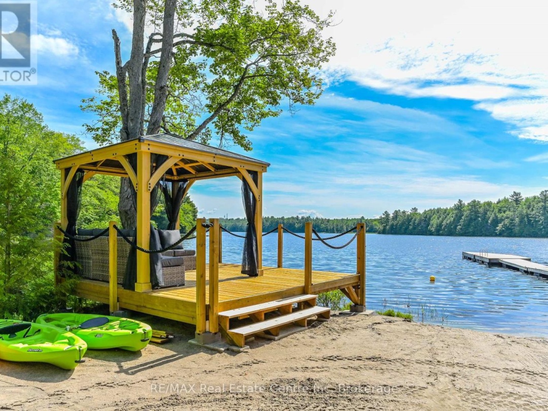 22 SOUTH CRANE LAKE ROAD, 