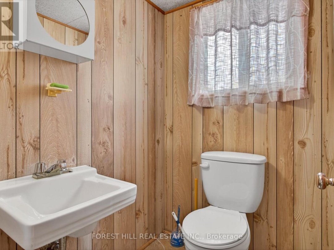 69 BLYTHE SHORE ROAD, Sturgeon Lake