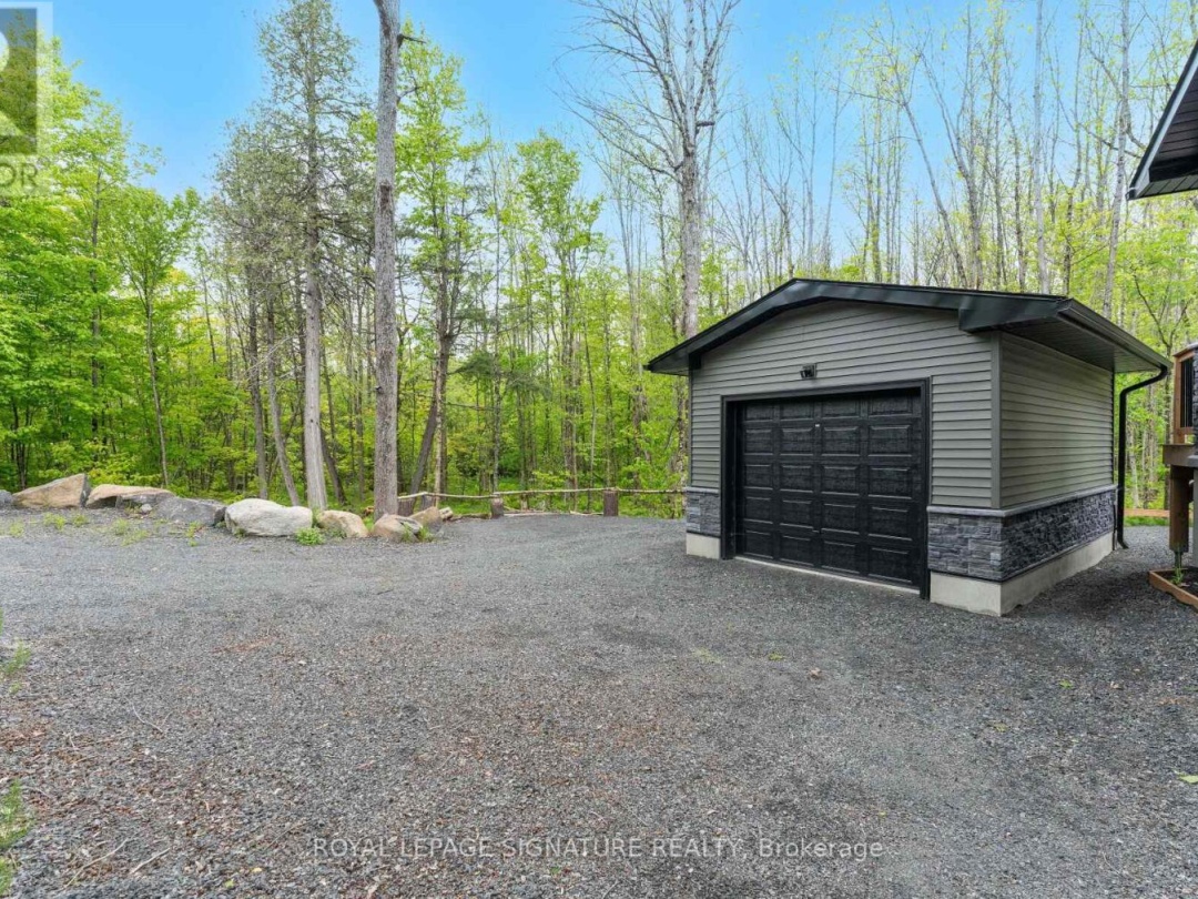 44 SUNNYSHORE PARK DRIVE, 