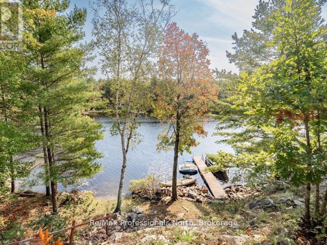 1006 Booth Lane, Pine Lake