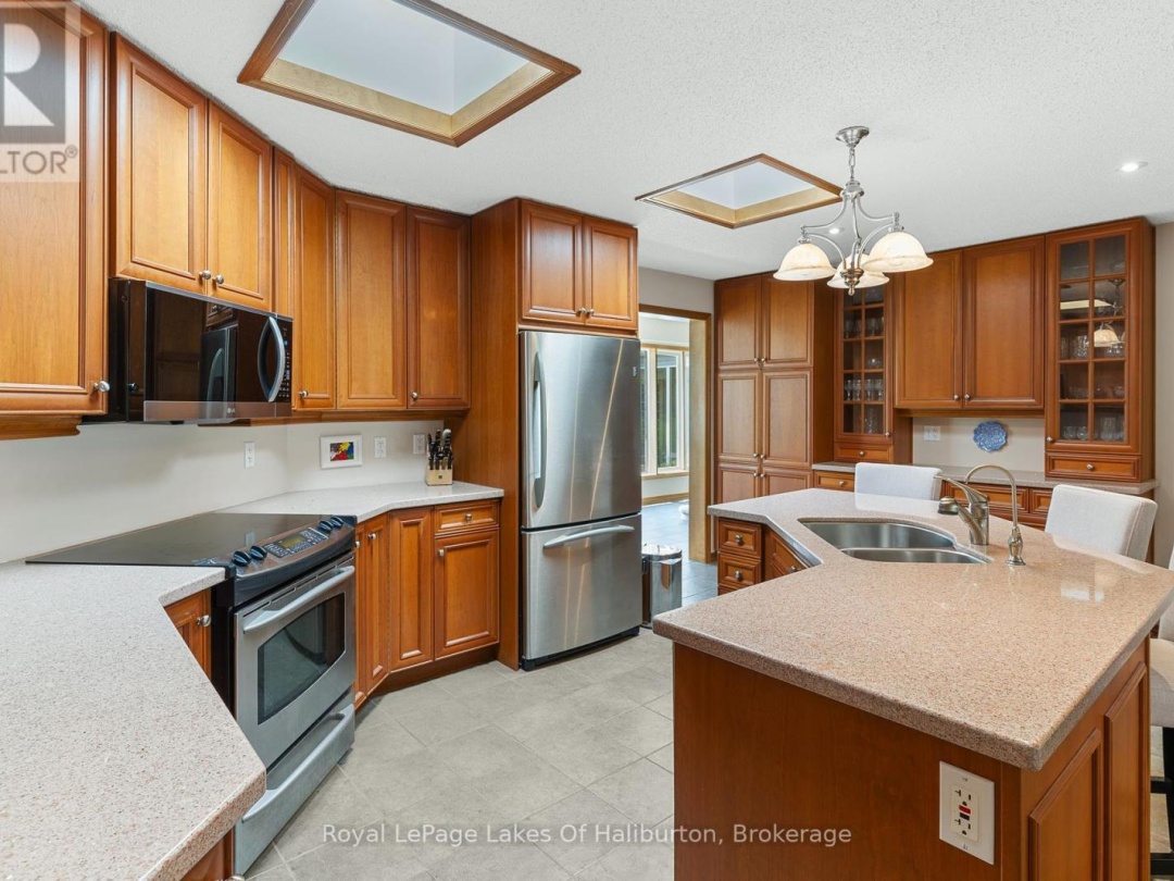 1089 PIONEER ROAD, 