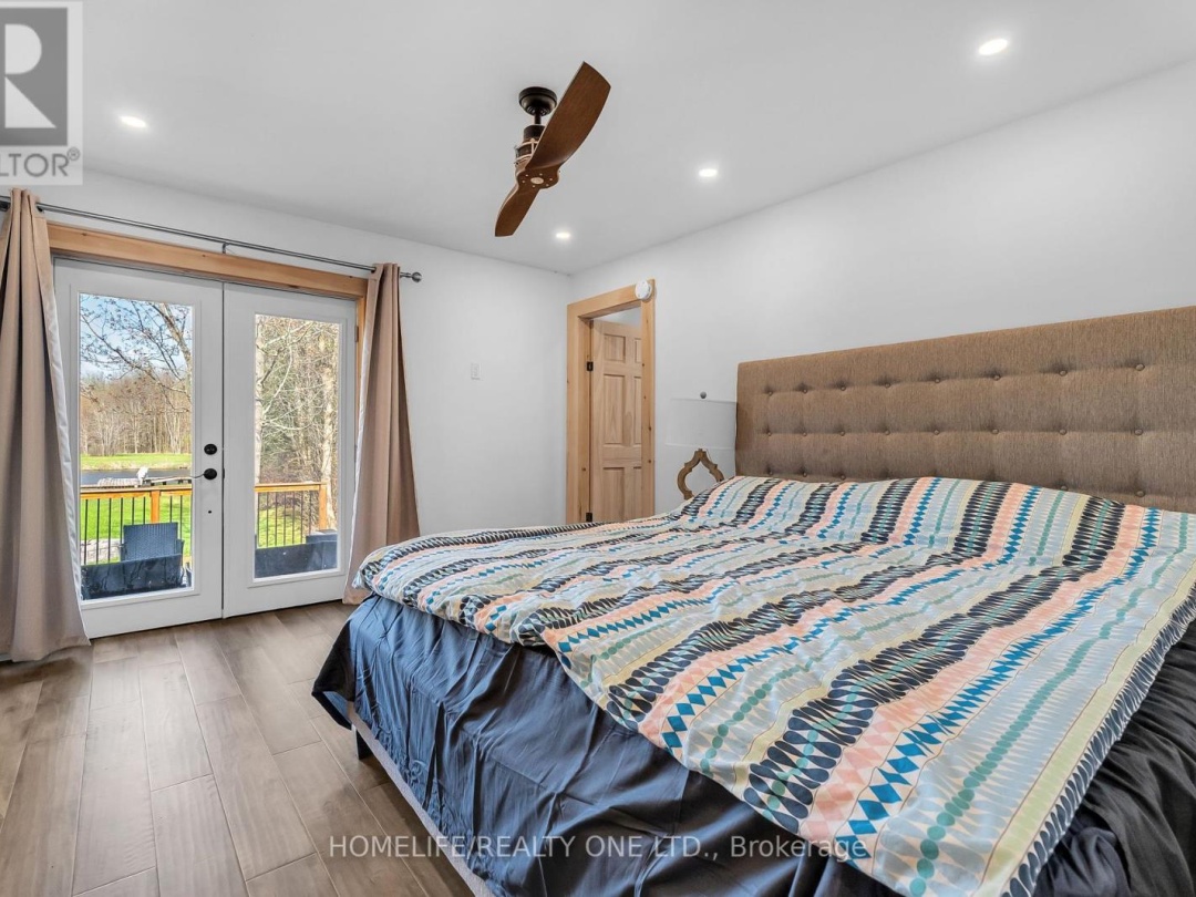 4055 Glen Cedar Drive, Lake Simcoe