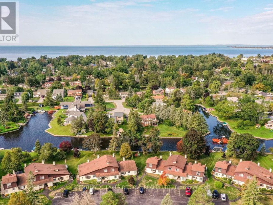 UNIT #7 - 70 LAGUNA PARKWAY, 