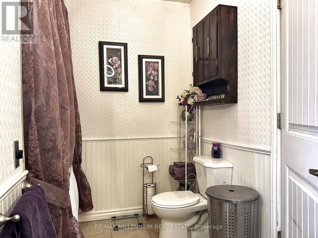 3741 CEDAR RAPIDS DRIVE S, 