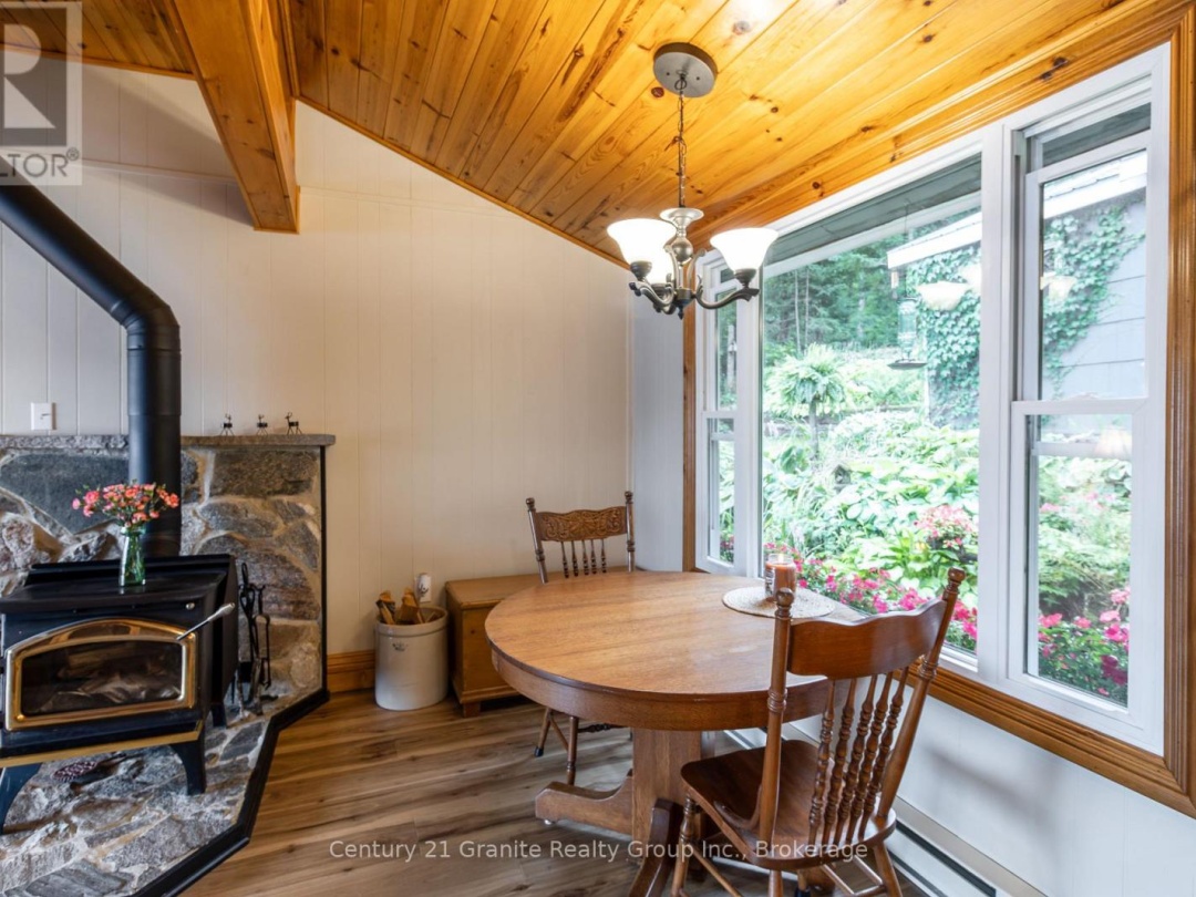 1528 DIGNAN ROAD, 