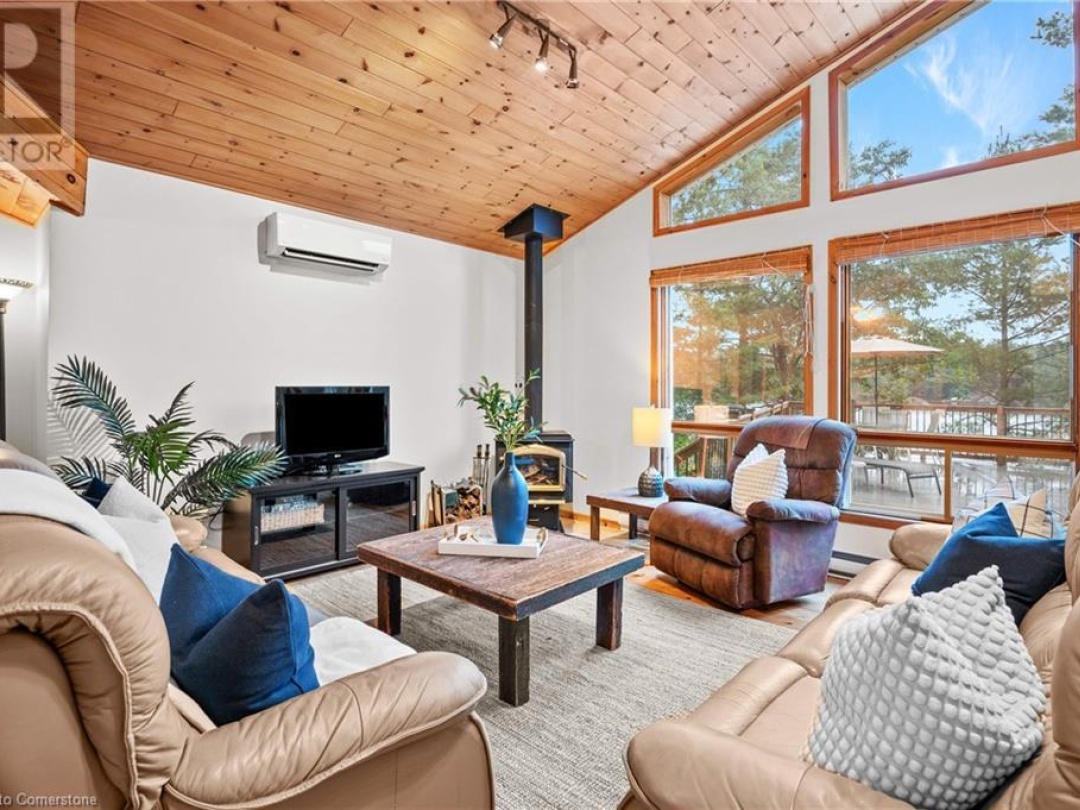 1076 Thanksgiving Rock Way, Kahshe Lake