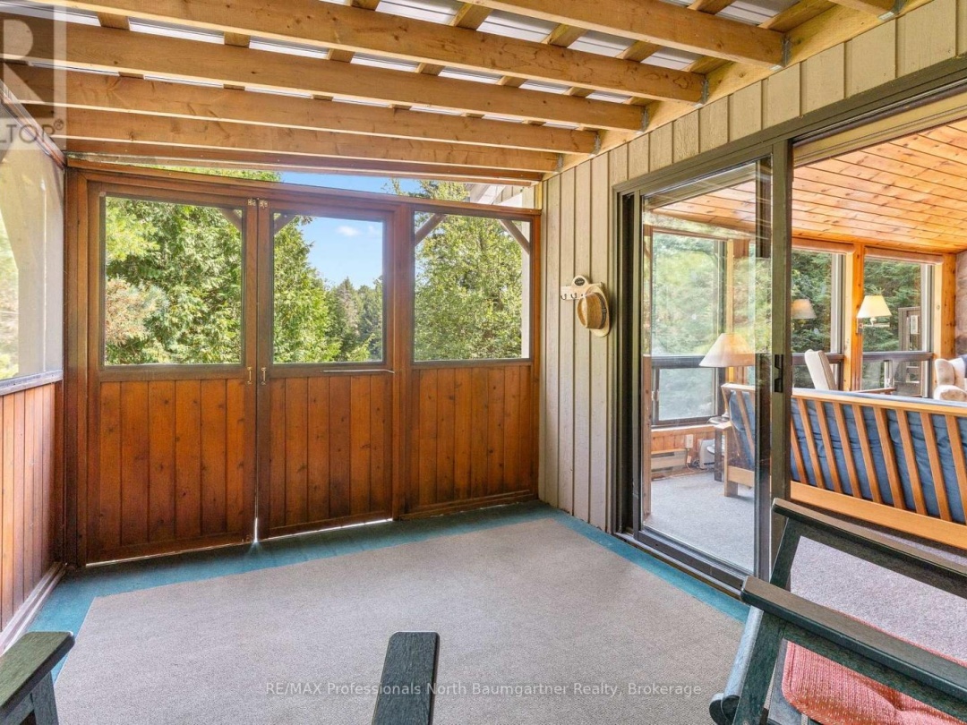 1976 REDKENN ROAD, 
