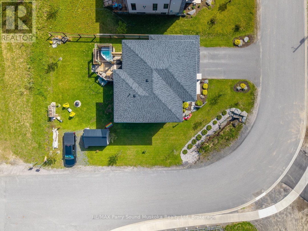 44 DENNIS DRIVE, Parry Sound