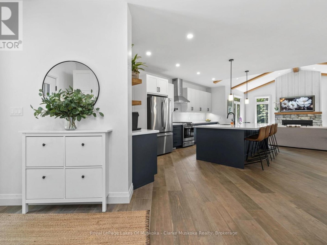3278 RUSSELL DRIVE, 
