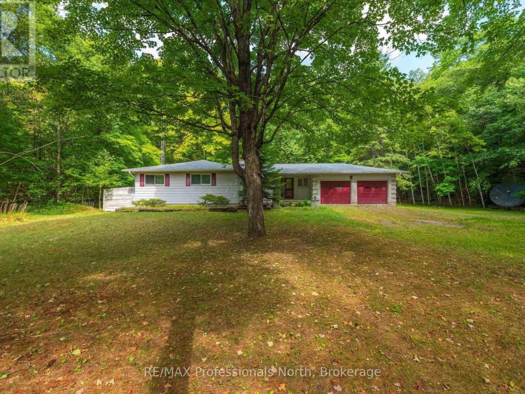 2499 KENNISIS LAKE ROAD, 