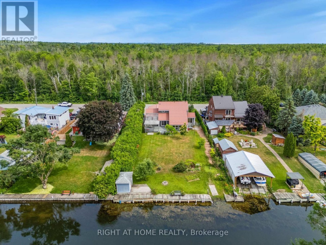 1415 CUNNINGHAM CRESCENT, 