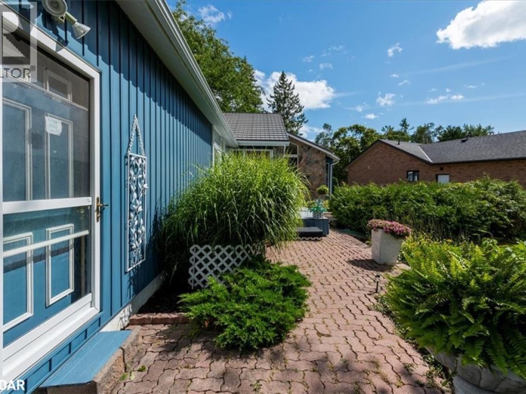 42 OLD INDIAN Trail, 