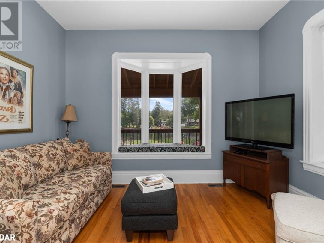 1002 COWBELL Lane, 