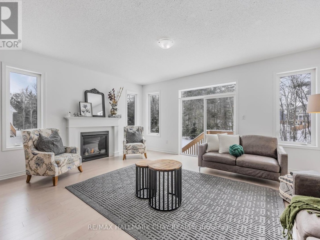 12 DYER CRESCENT, 