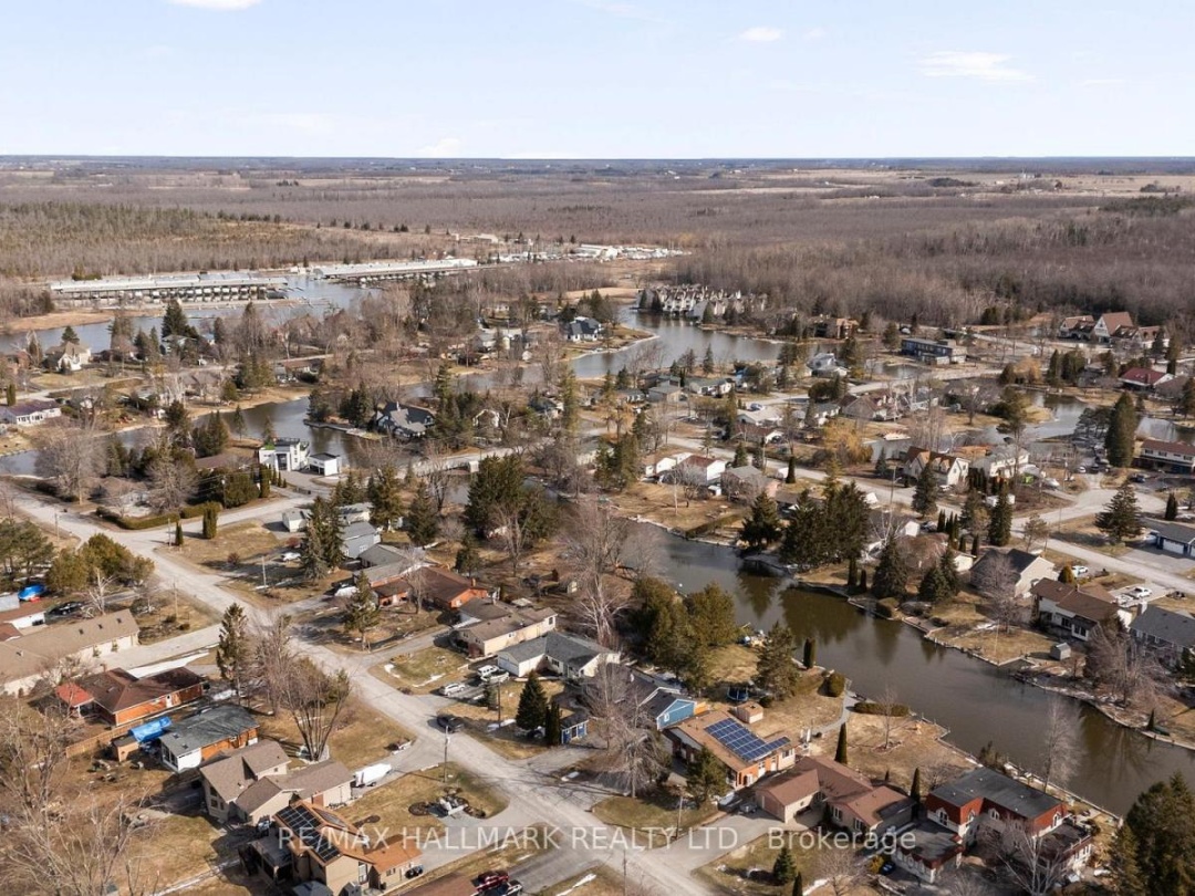 13 Pinetree Court, Simcoe Lake
