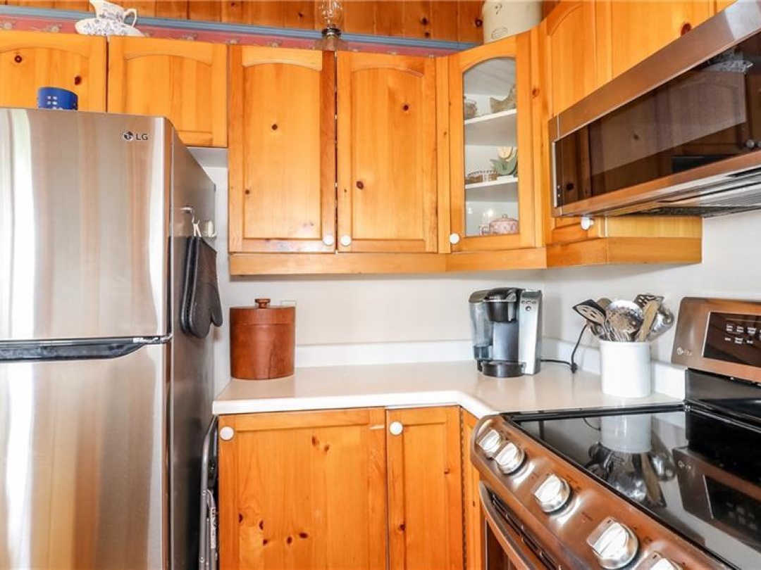 3822 Glenrest Drive Drive, Lake Simcoe