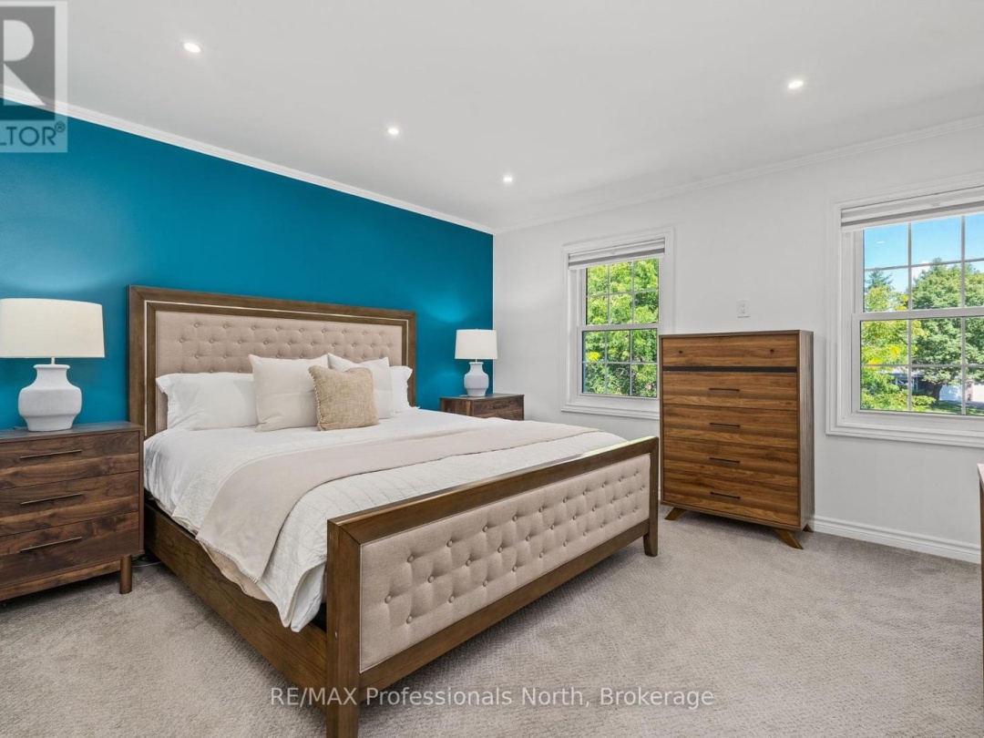16 BROBST FOREST CRESCENT, 