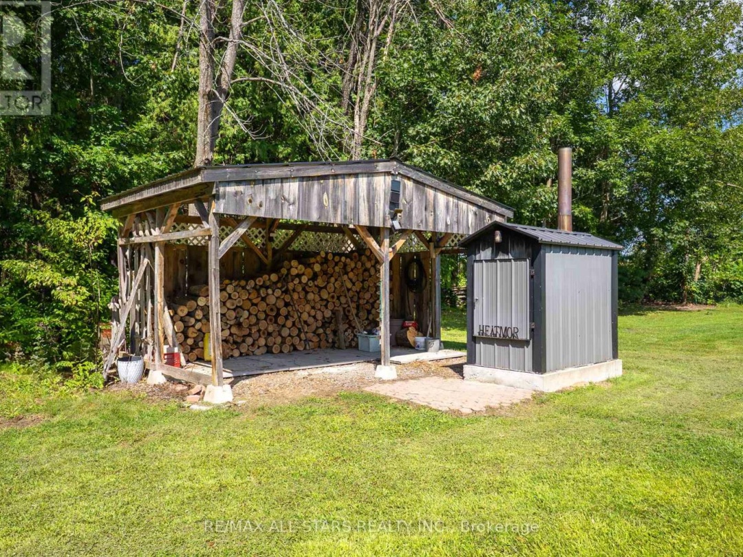 6077 HWY 35, 