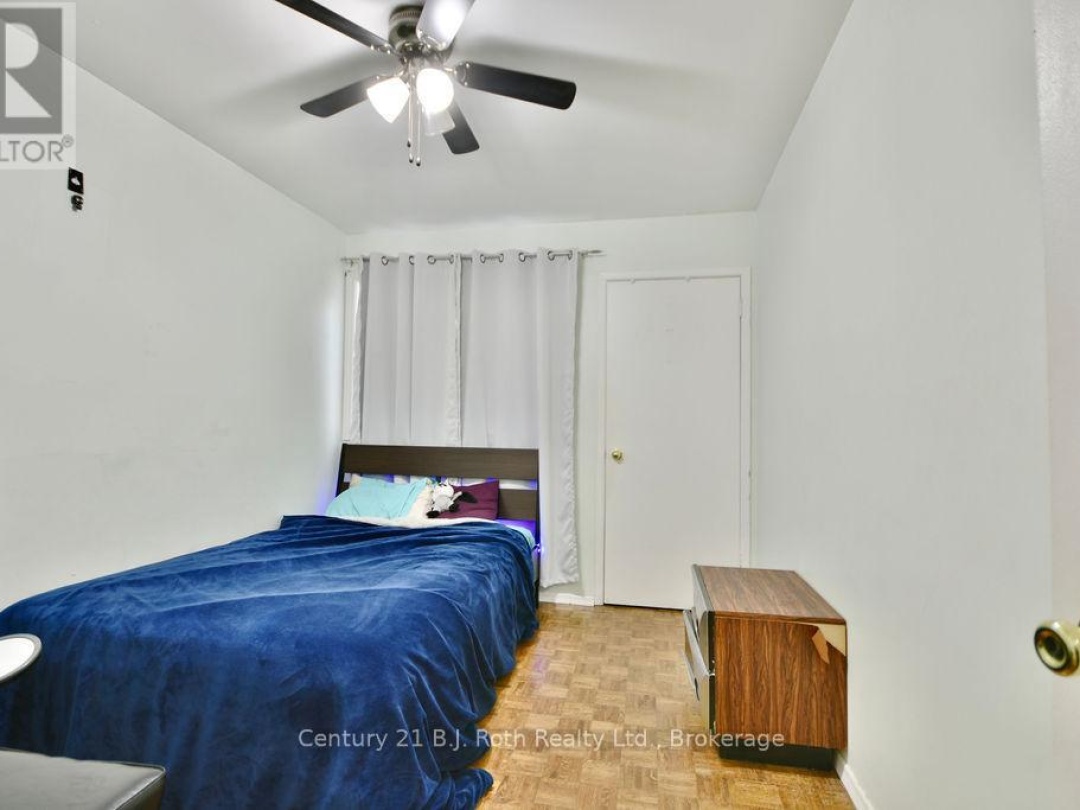 7 - 441 BARRIE ROAD, 