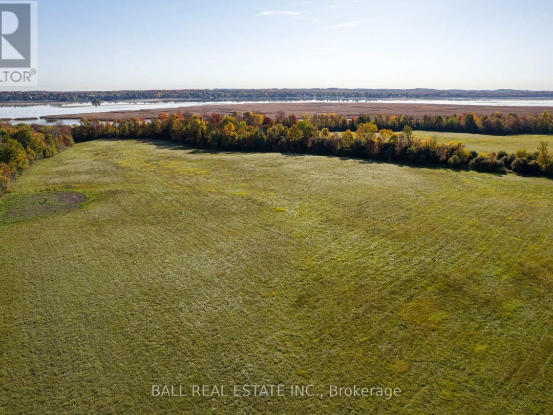 2218 Pigeon Lake Road, Pigeon Lake
