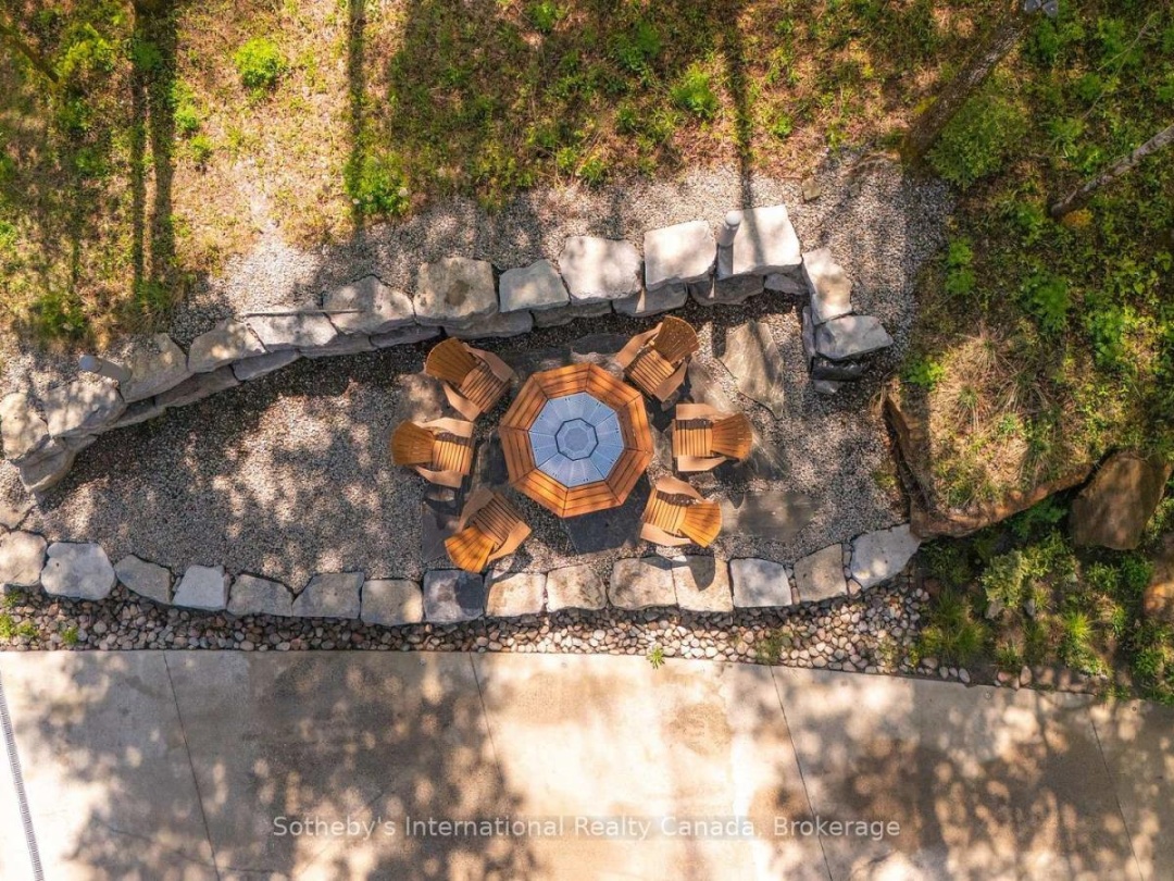 1739 TRAPPER'S TRAIL ROAD, Miskwabi Lake