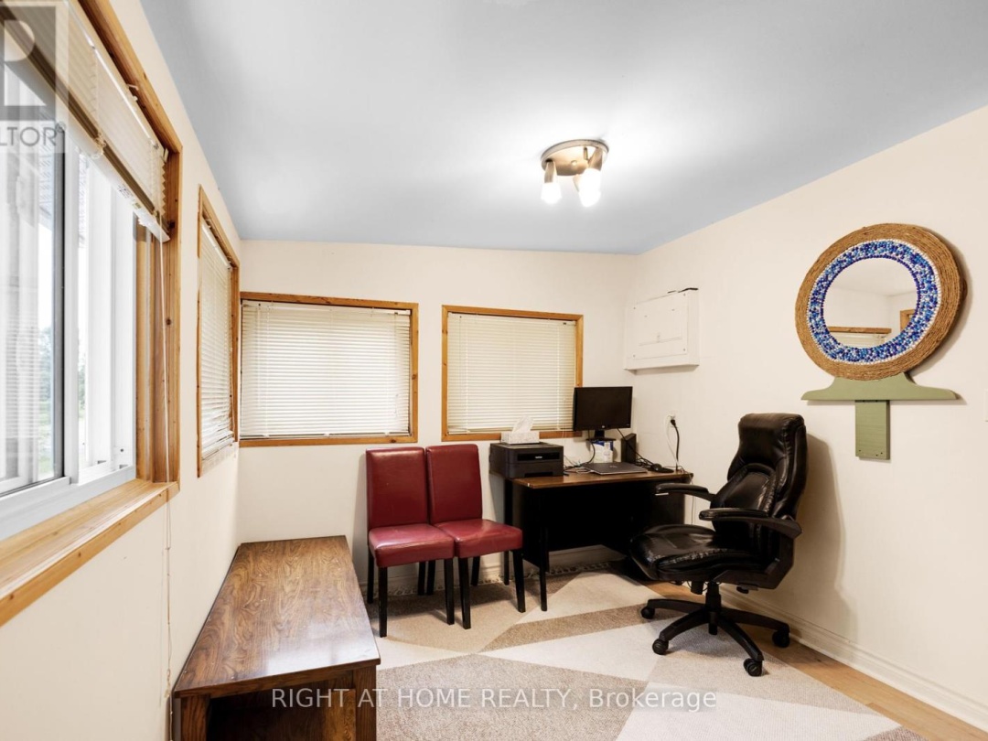 25 PLAYFAIR DRIVE, 