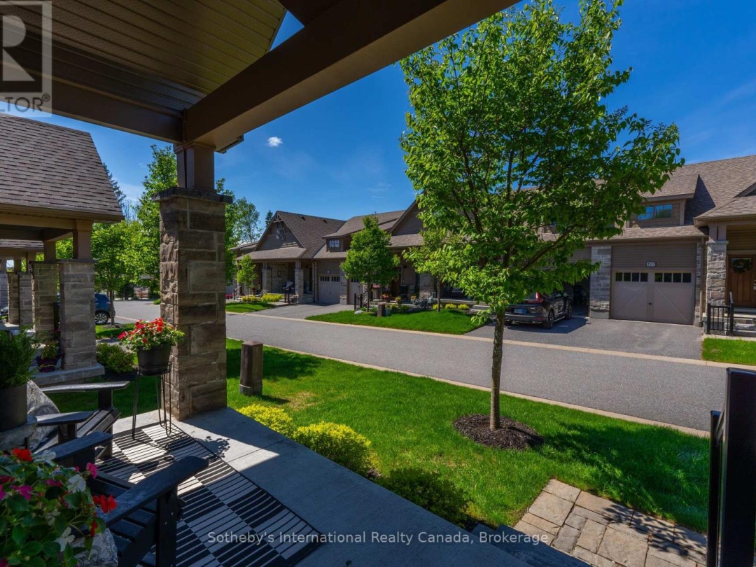 30 SERENITY PLACE CRESCENT, 