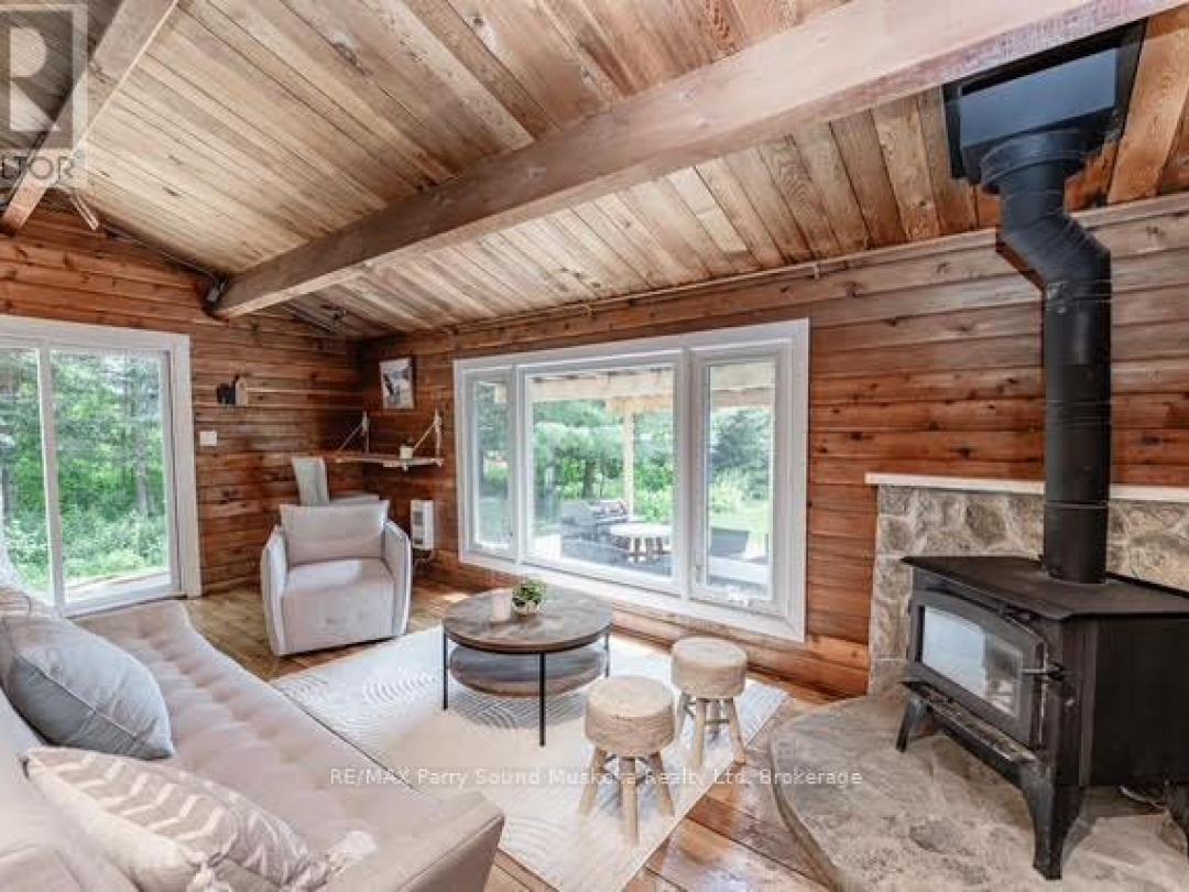1075 SAWMILL LANE, 