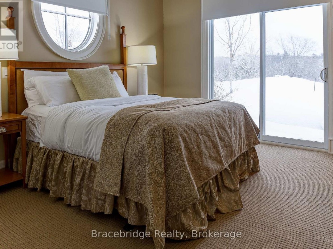 T301-C2 - 1869 MUSKOKA RD 118 HIGHWAY W, Lake Muskoka