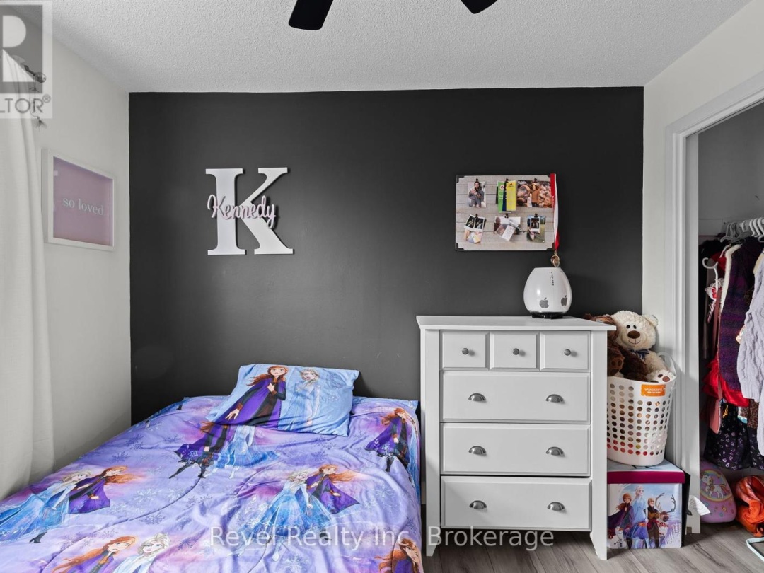 35 MACKLAIM DRIVE, 