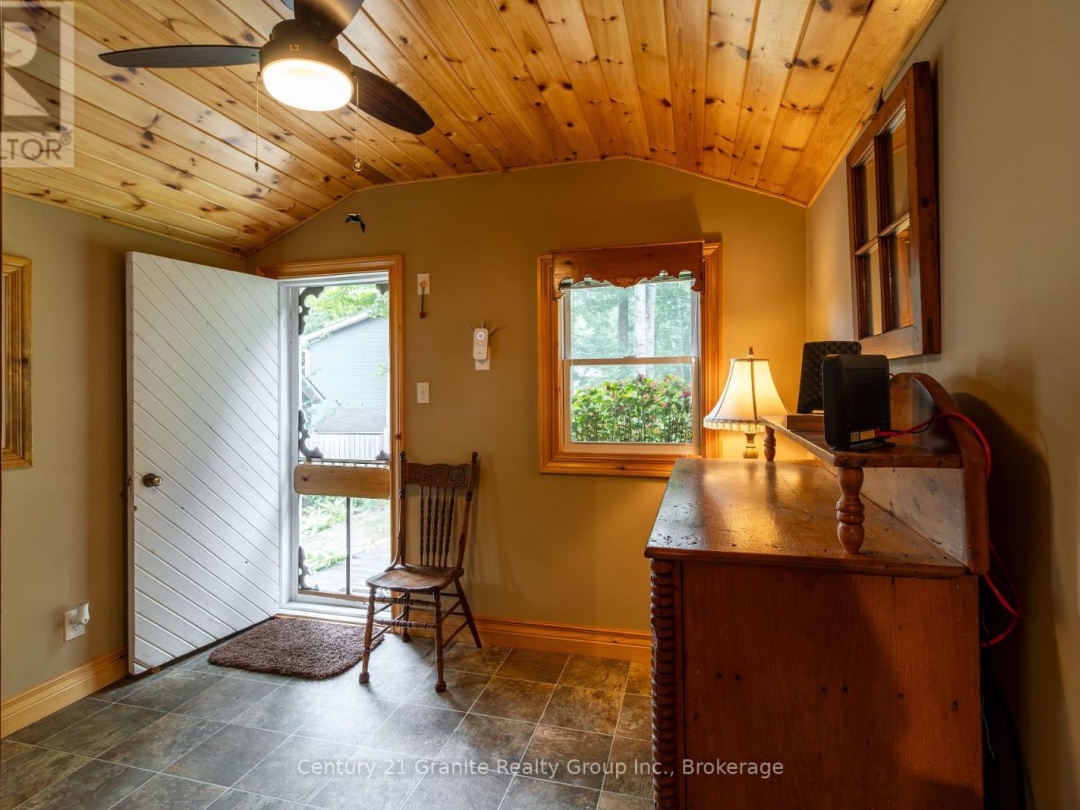 1528 DIGNAN ROAD, 