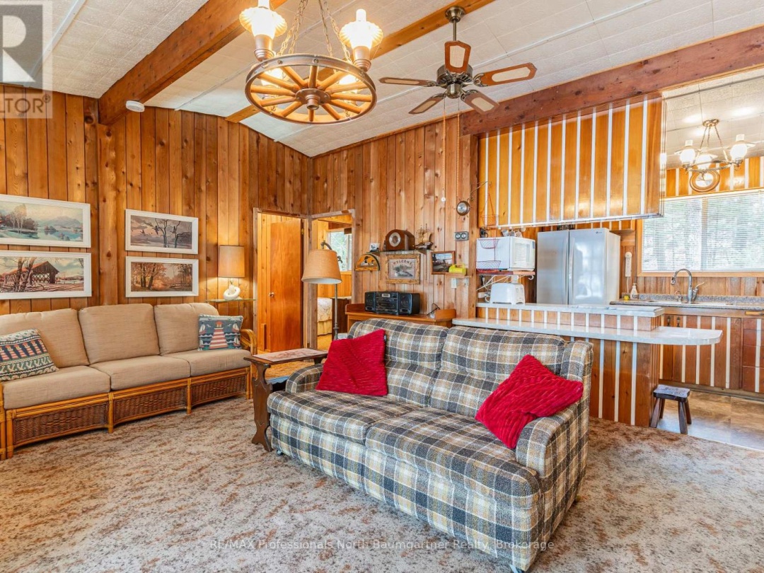 1189 Marathon Drive, Canning Lake
