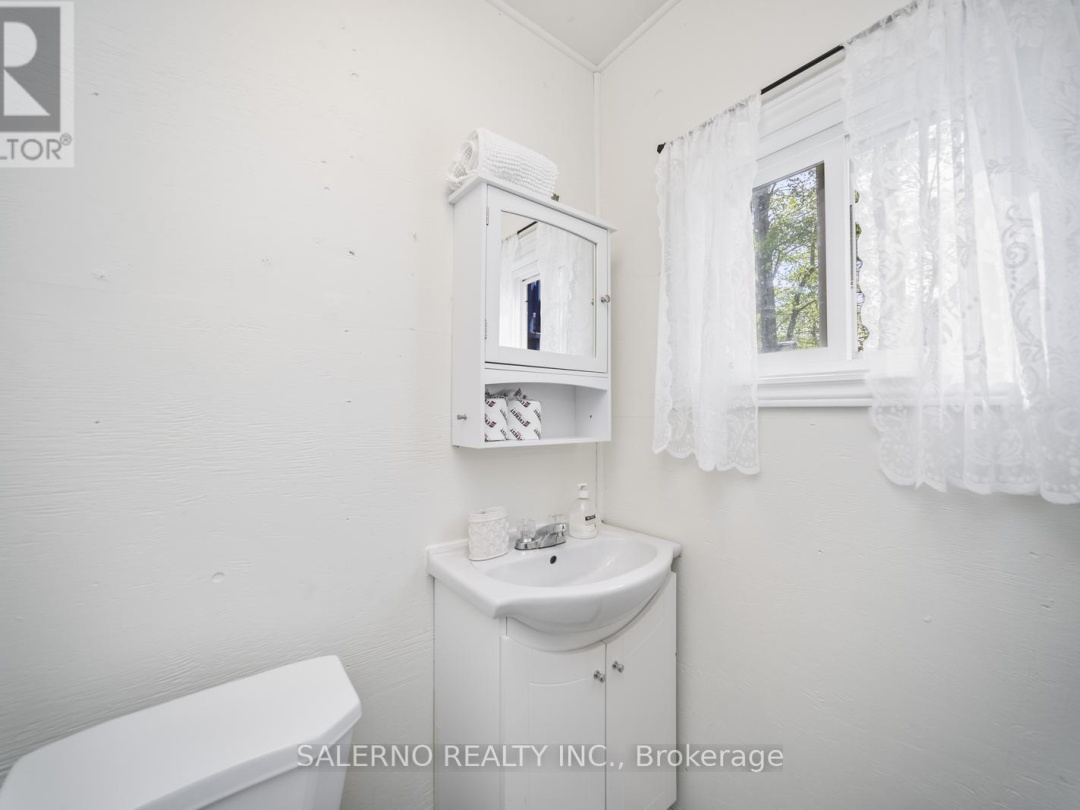 161 Campbell Beach Road, Dalrymple-south Lake