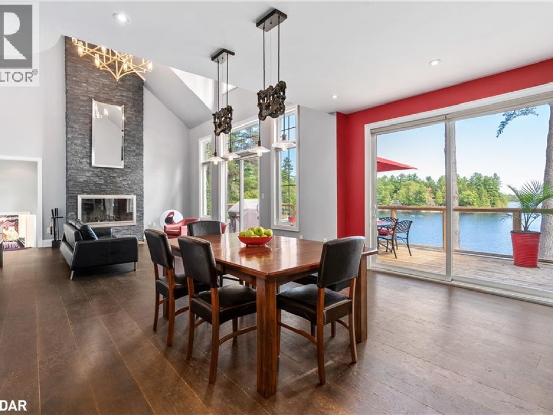 1043 FORTUNES Trail, 
