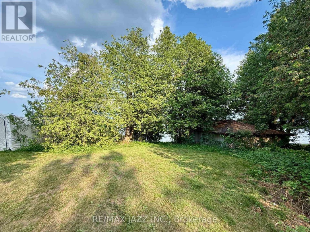 90/92 PINEWOOD BOULEVARD, 
